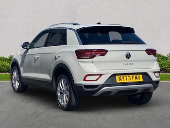 Used Volkswagen T-Roc 2024 for sale - 78646643: Photo