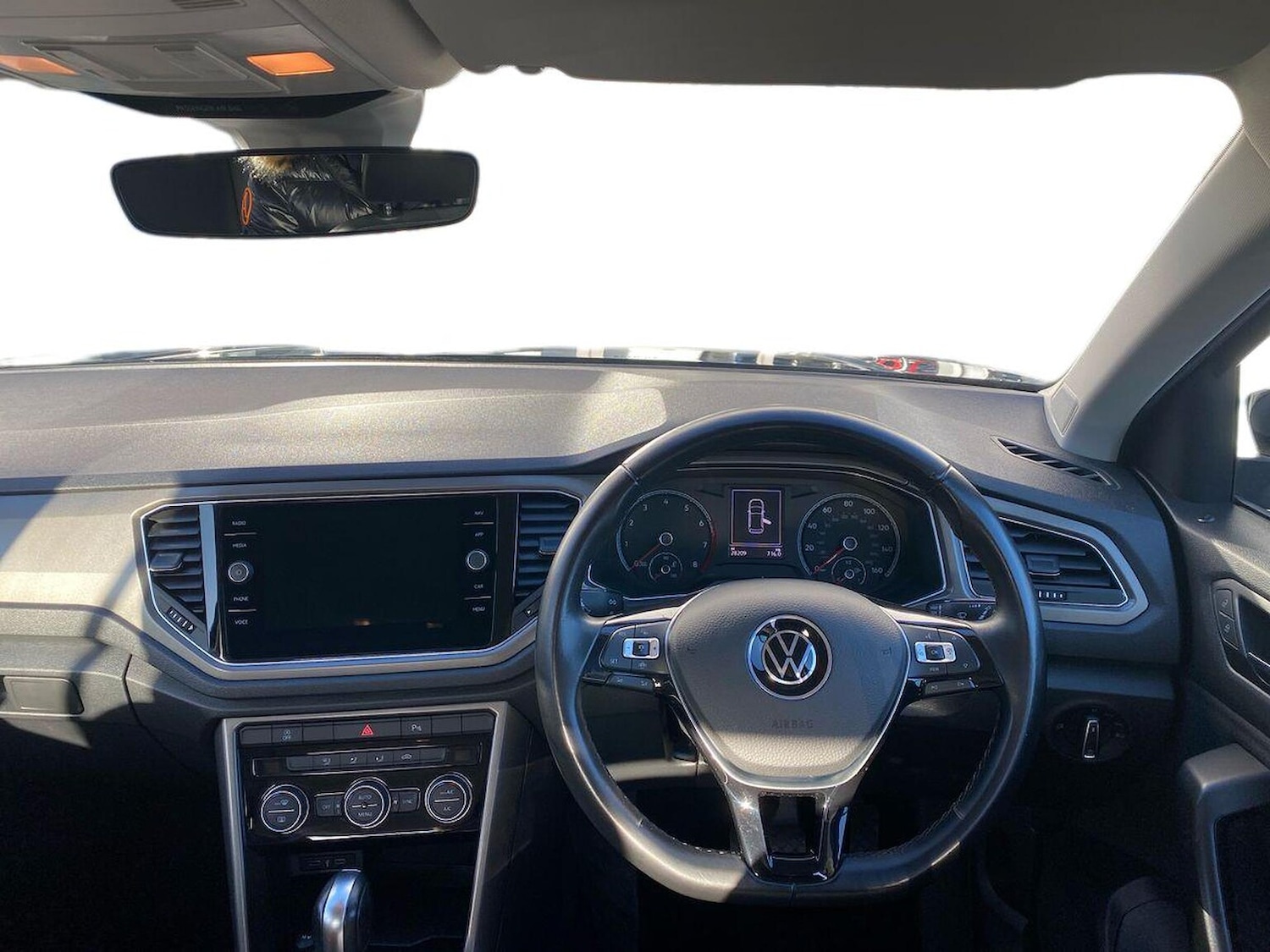 Used Volkswagen T-Roc 2021 for sale - 76932290: Photo 7