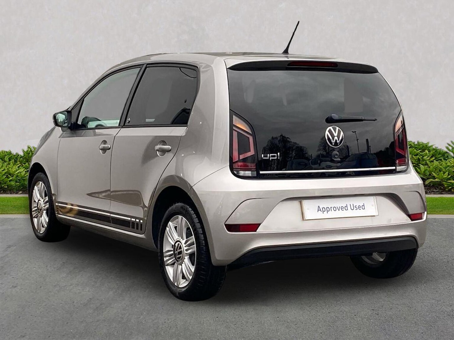 Used Volkswagen up! 2021 for sale - 76885047: Photo 2