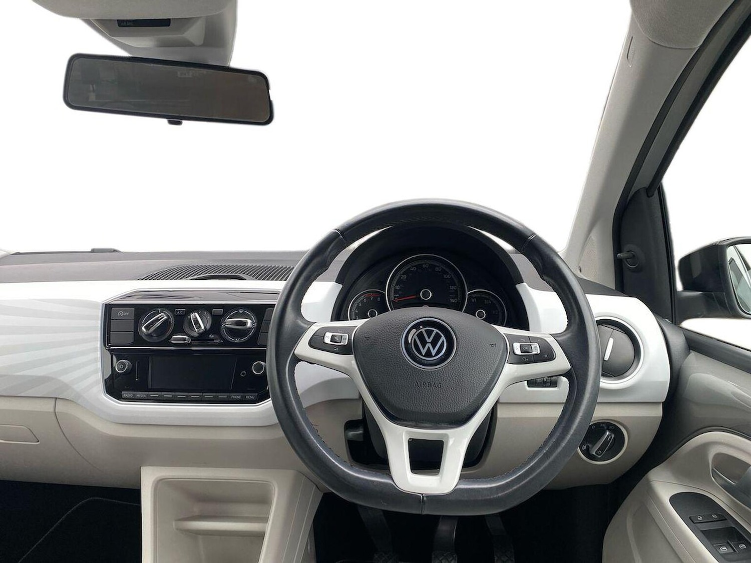 Used Volkswagen up! 2021 for sale - 76885047: Photo 8