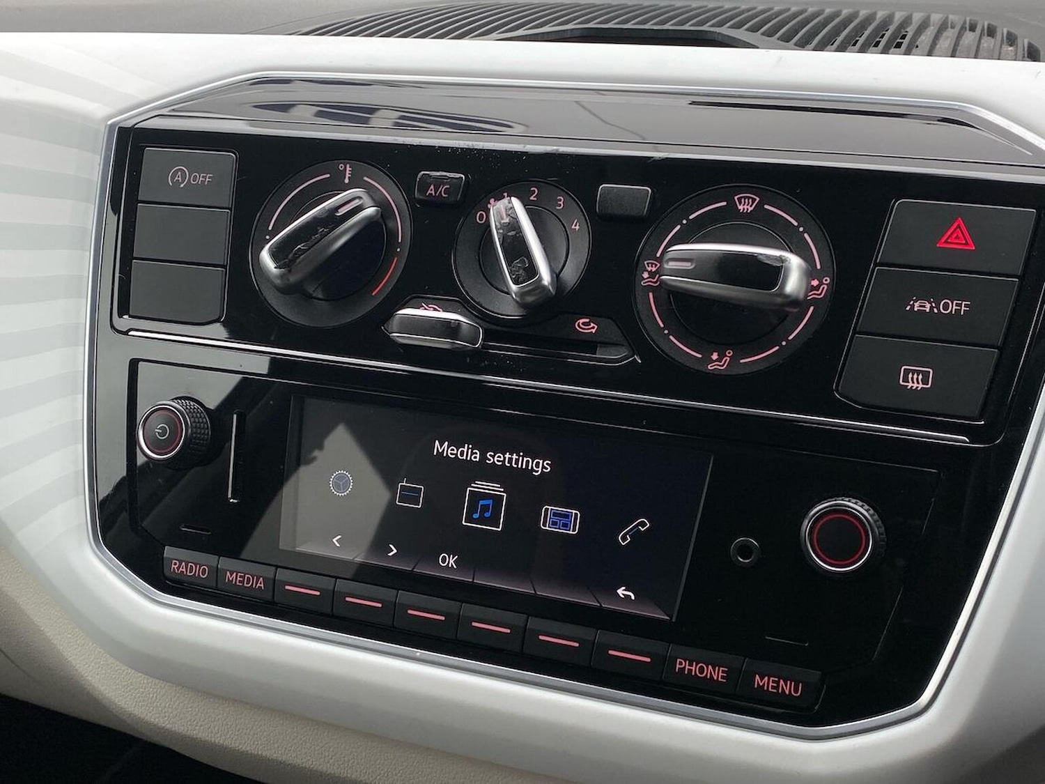 Used Volkswagen up! 2021 for sale - 76885047: Photo 9