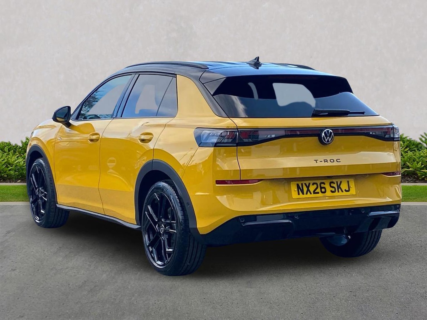 Used Volkswagen T-Roc 2026 for sale - 78195568: Photo 2