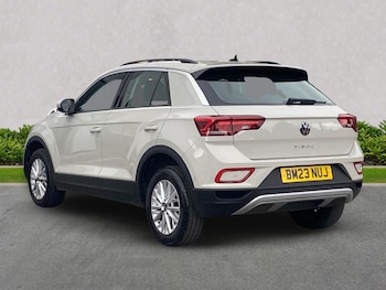 Used Volkswagen T-Roc 2023 for sale - 78788613: Photo