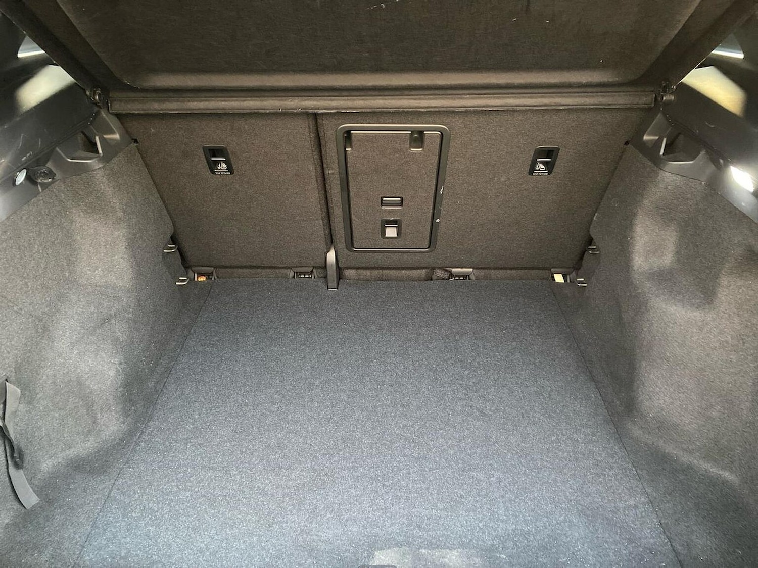 Used Volkswagen ID.4 2022 for sale - 76670828: Photo 17