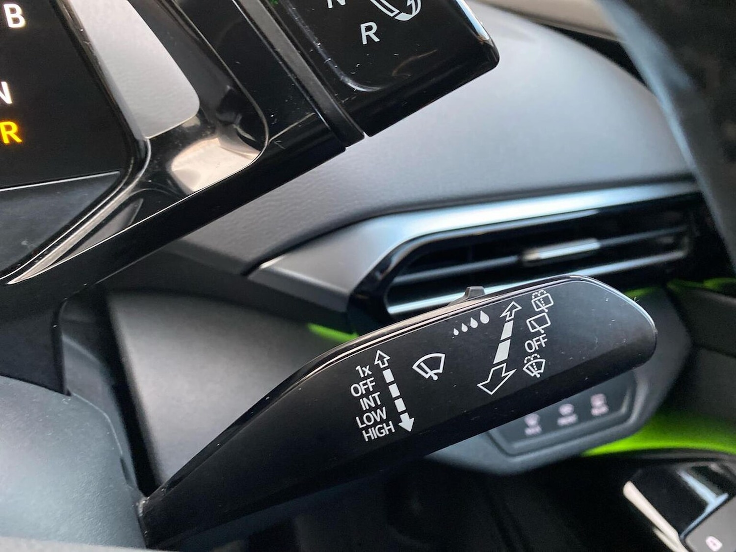 Used Volkswagen ID.4 2022 for sale - 76670828: Photo 26