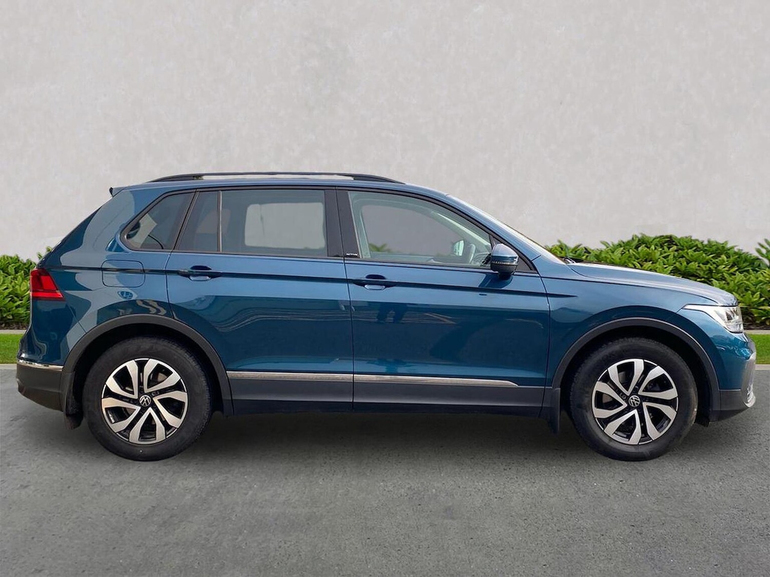 Used Volkswagen Tiguan 2022 for sale - 76436539: Photo 3
