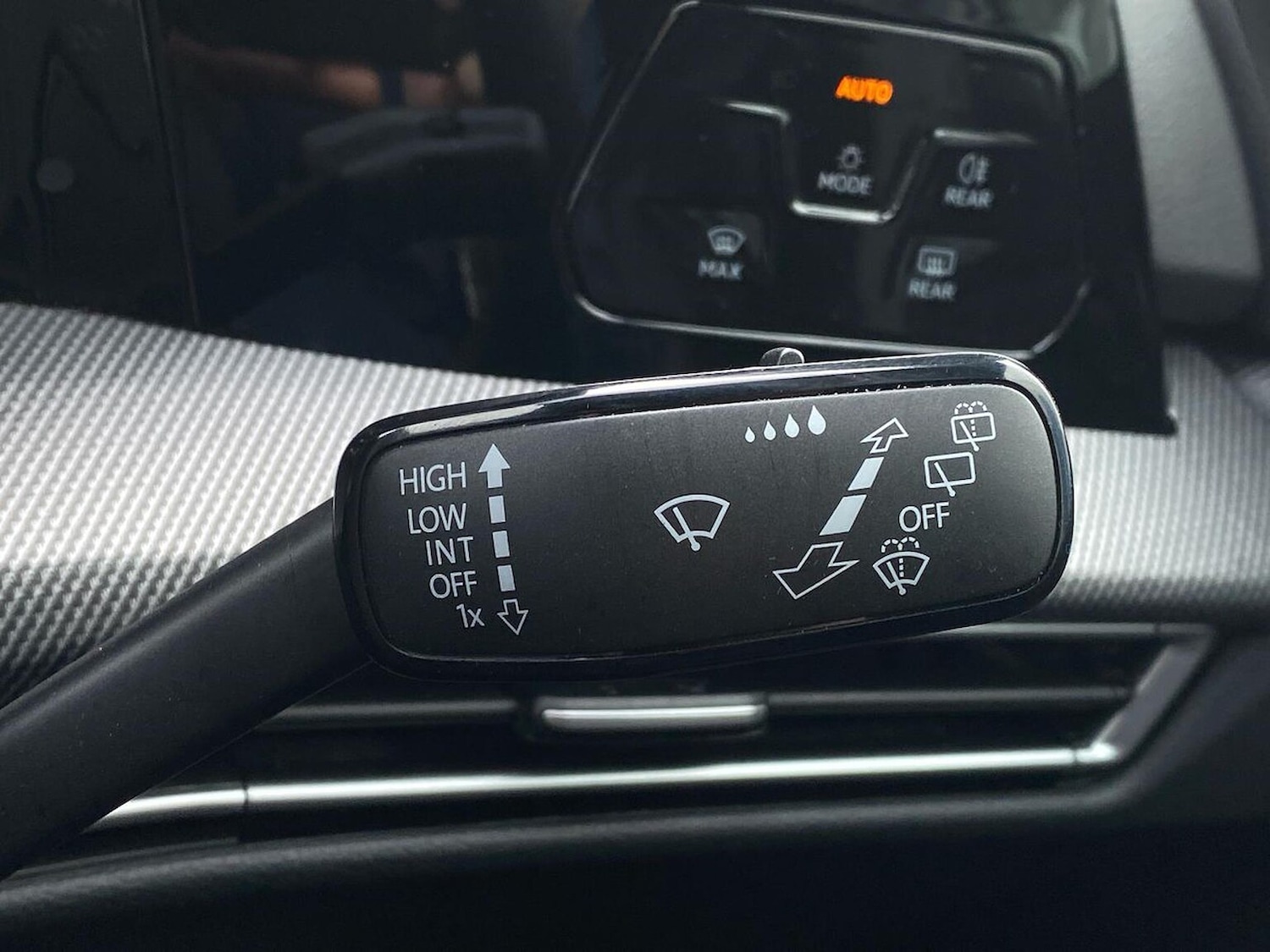 Used Volkswagen Golf 2025 for sale - 77980044: Photo 18