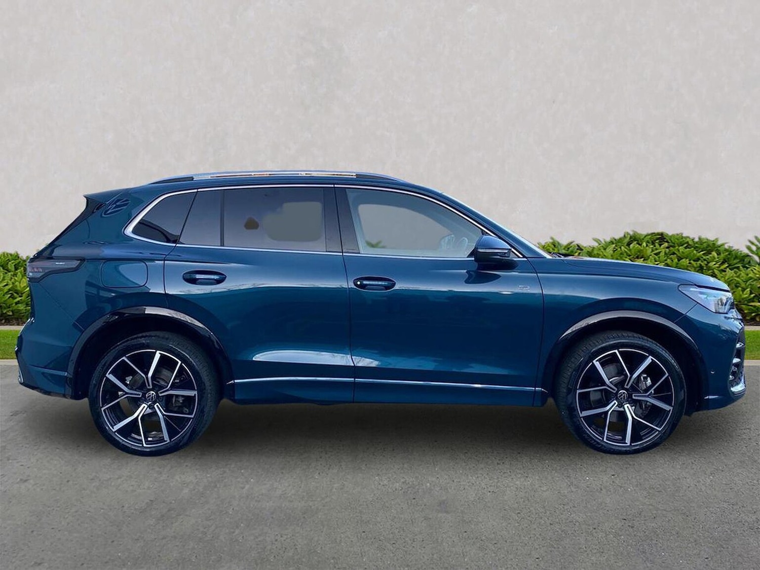 Used Volkswagen Tiguan 2025 for sale - 78195470: Photo 3