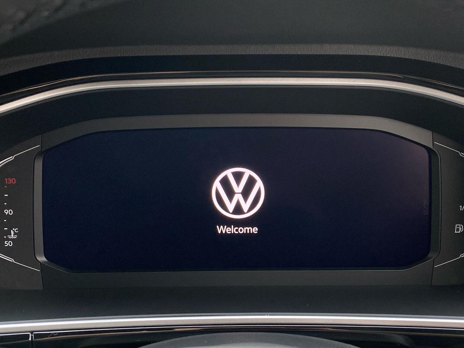 Used Volkswagen T-Roc 2025 for sale - 76464681: Photo 10