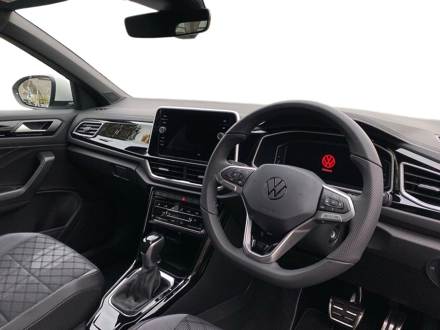 Used Volkswagen T-Roc 2025 for sale - 76464681: Photo 15