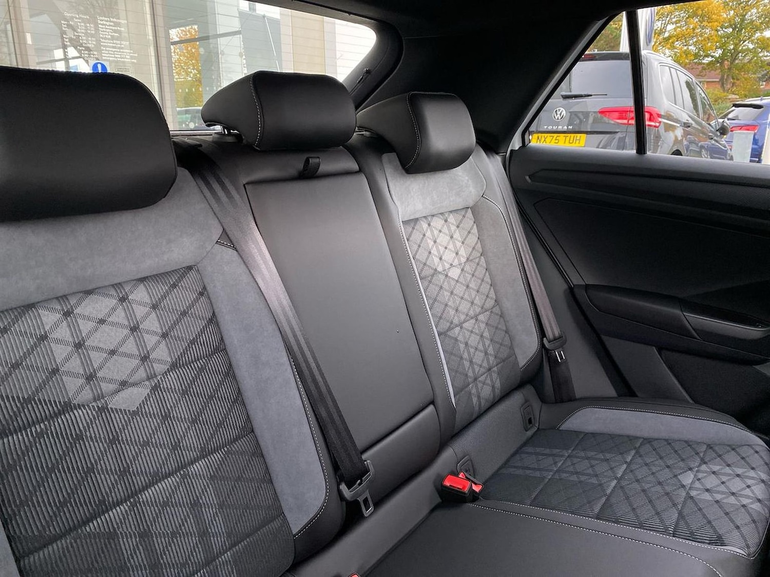 Used Volkswagen T-Roc 2025 for sale - 76464681: Photo 16