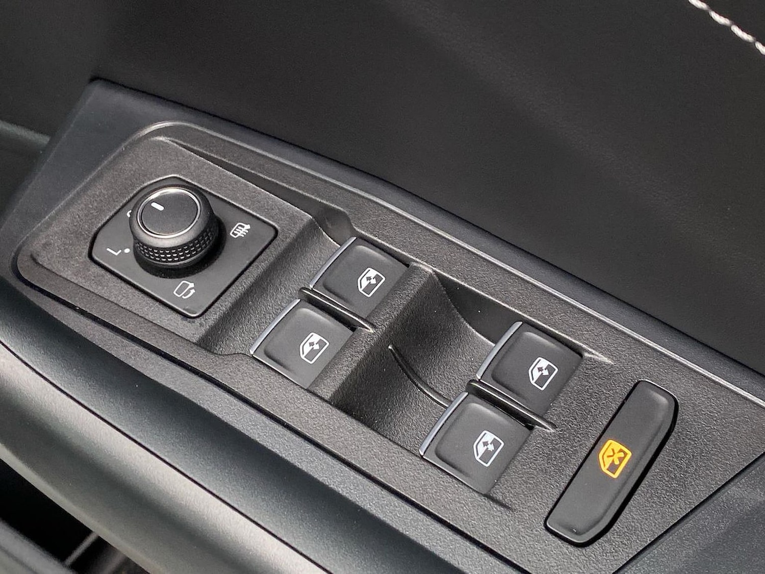 Used Volkswagen T-Roc 2025 for sale - 76464681: Photo 21