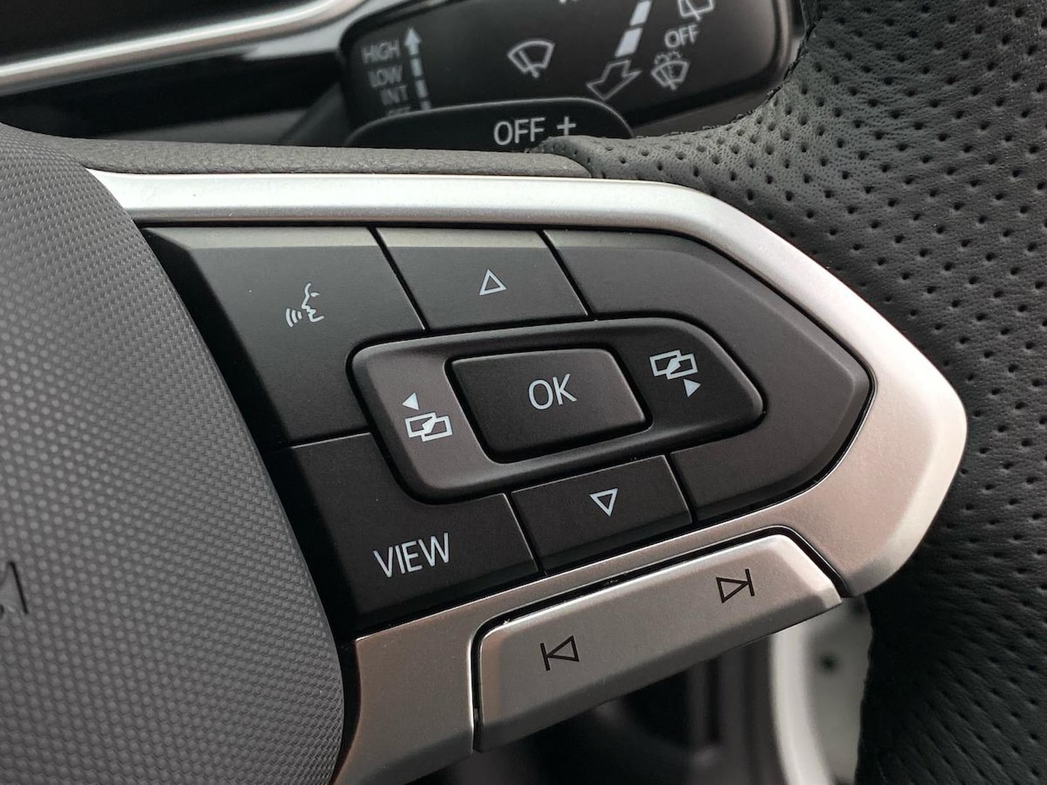 Used Volkswagen T-Roc 2025 for sale - 76464681: Photo 26