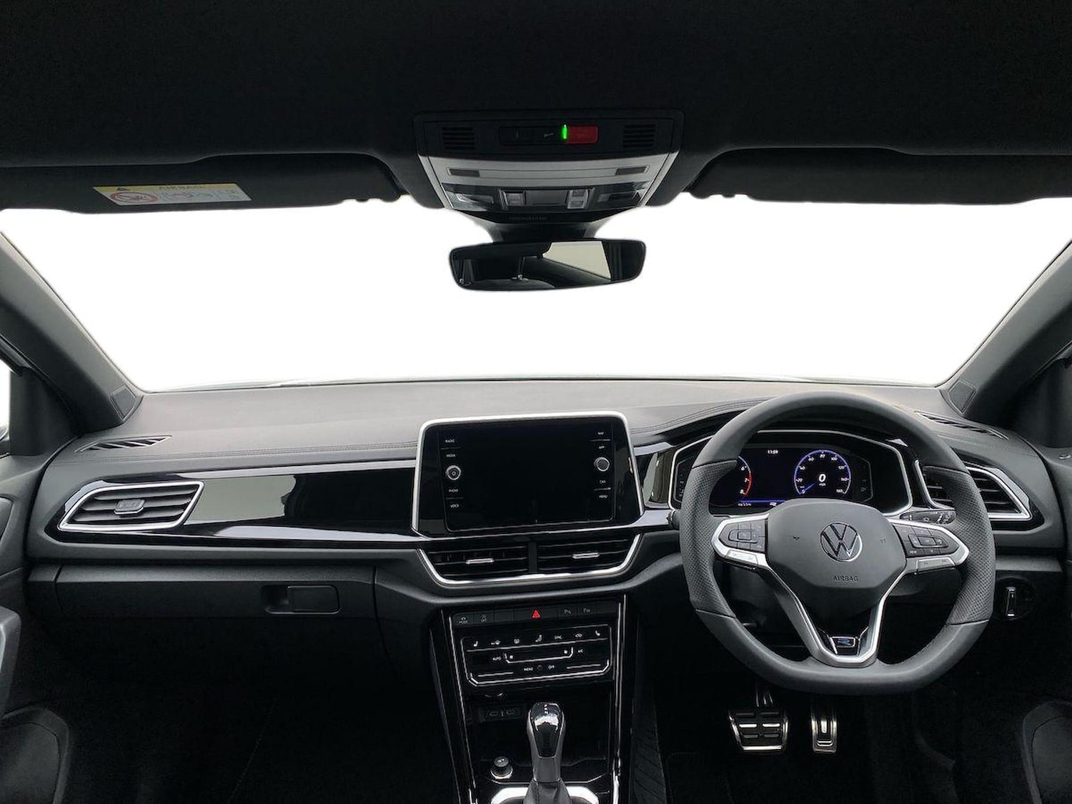 Used Volkswagen T-Roc 2025 for sale - 76464681: Photo 8