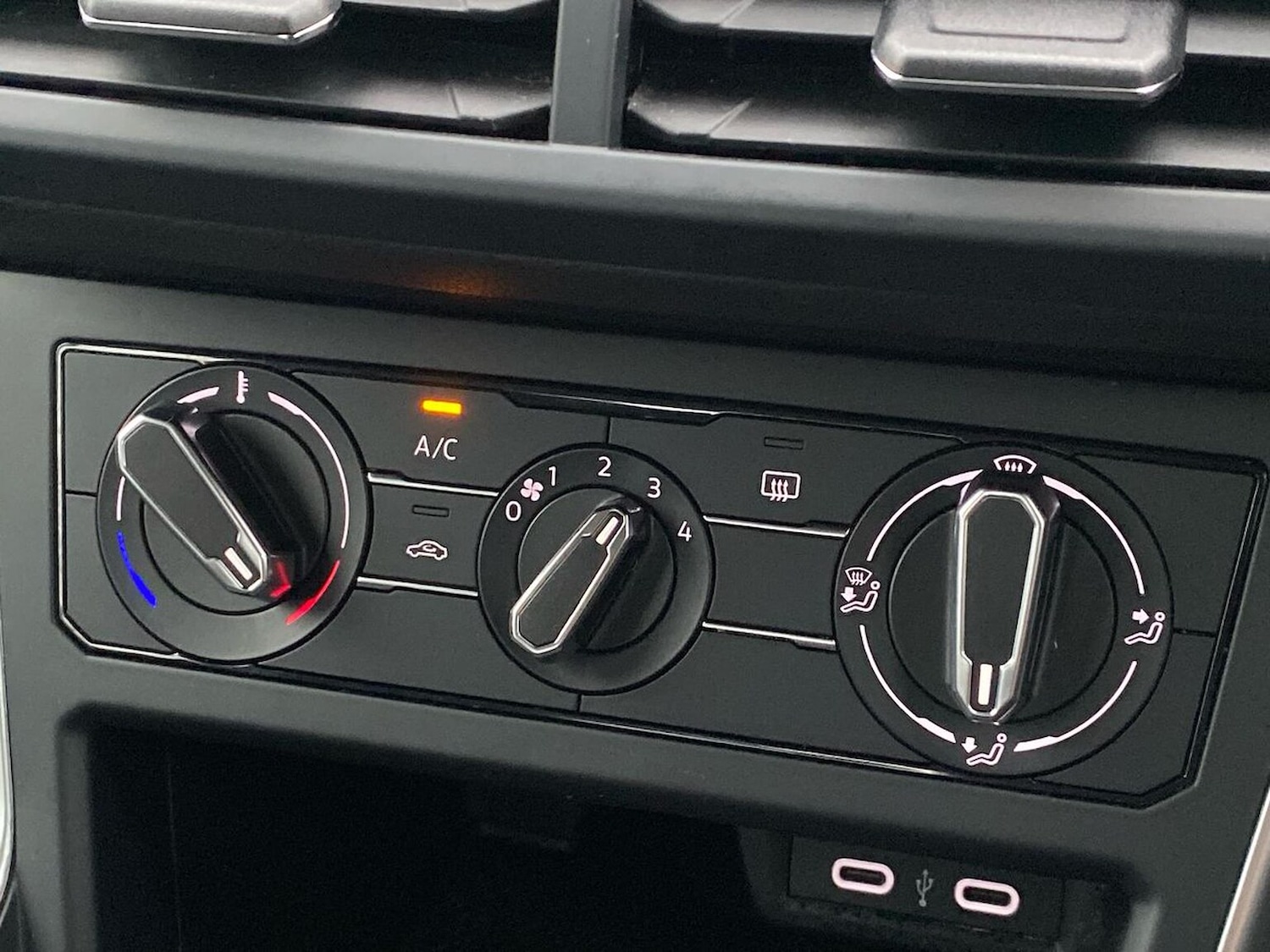 Used Volkswagen Polo 2023 for sale - 76763390: Photo 8