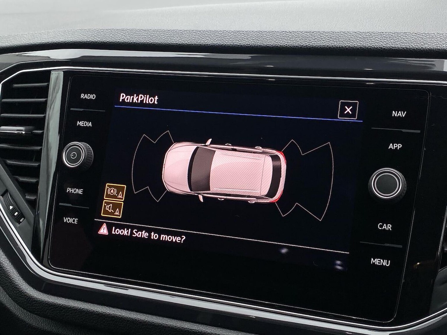 Used Volkswagen T-Roc 2018 for sale - 76763391: Photo 17