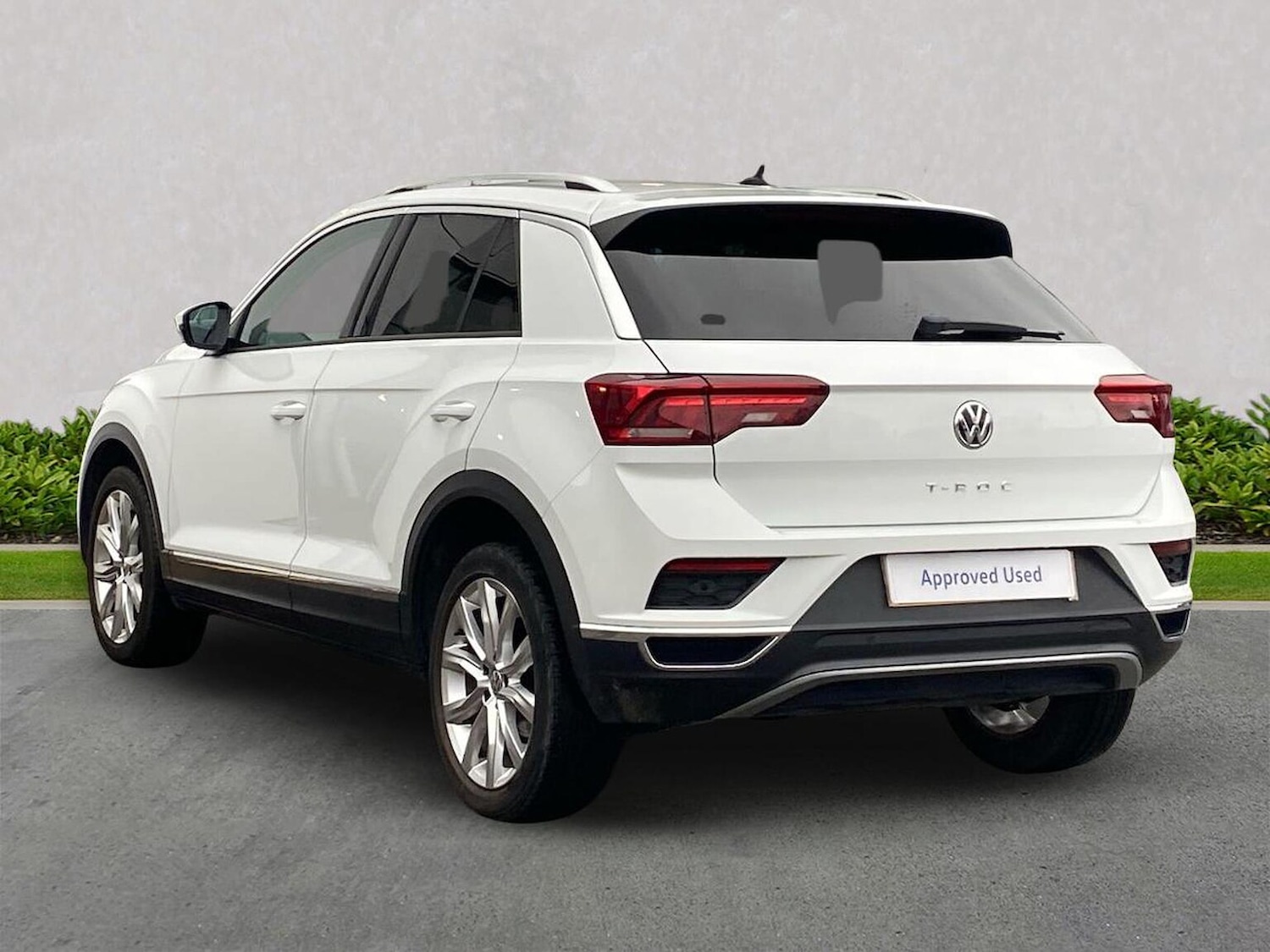 Used Volkswagen T-Roc 2018 for sale - 76763391: Photo 2