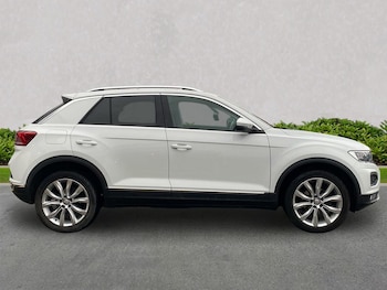Used Volkswagen T-Roc 2018 for sale - 76763391: Photo