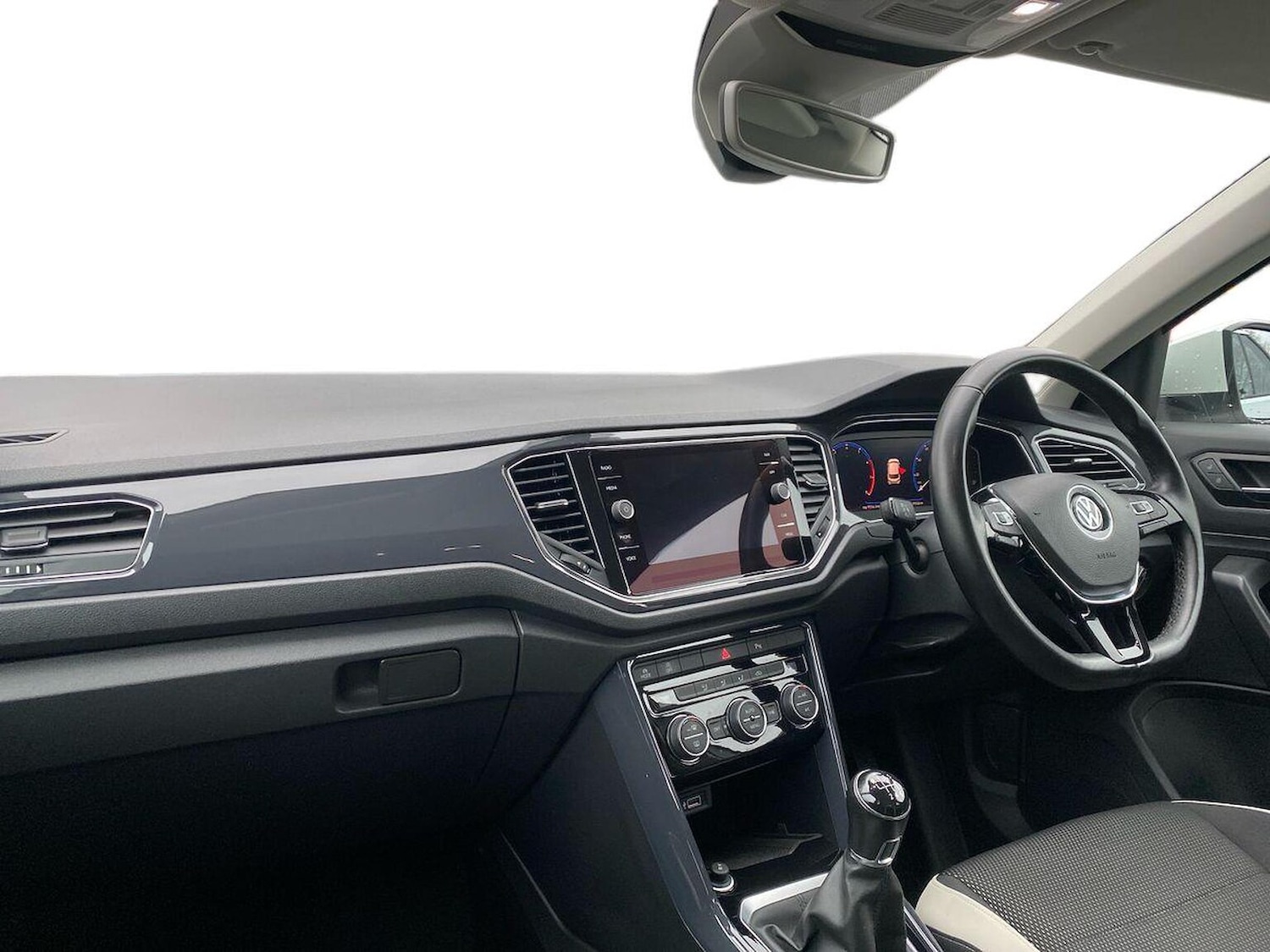 Used Volkswagen T-Roc 2018 for sale - 76763391: Photo 6