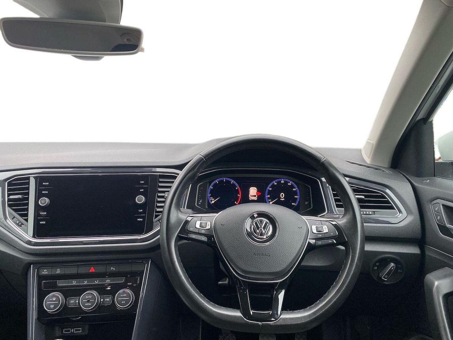 Used Volkswagen T-Roc 2018 for sale - 76763391: Photo 8