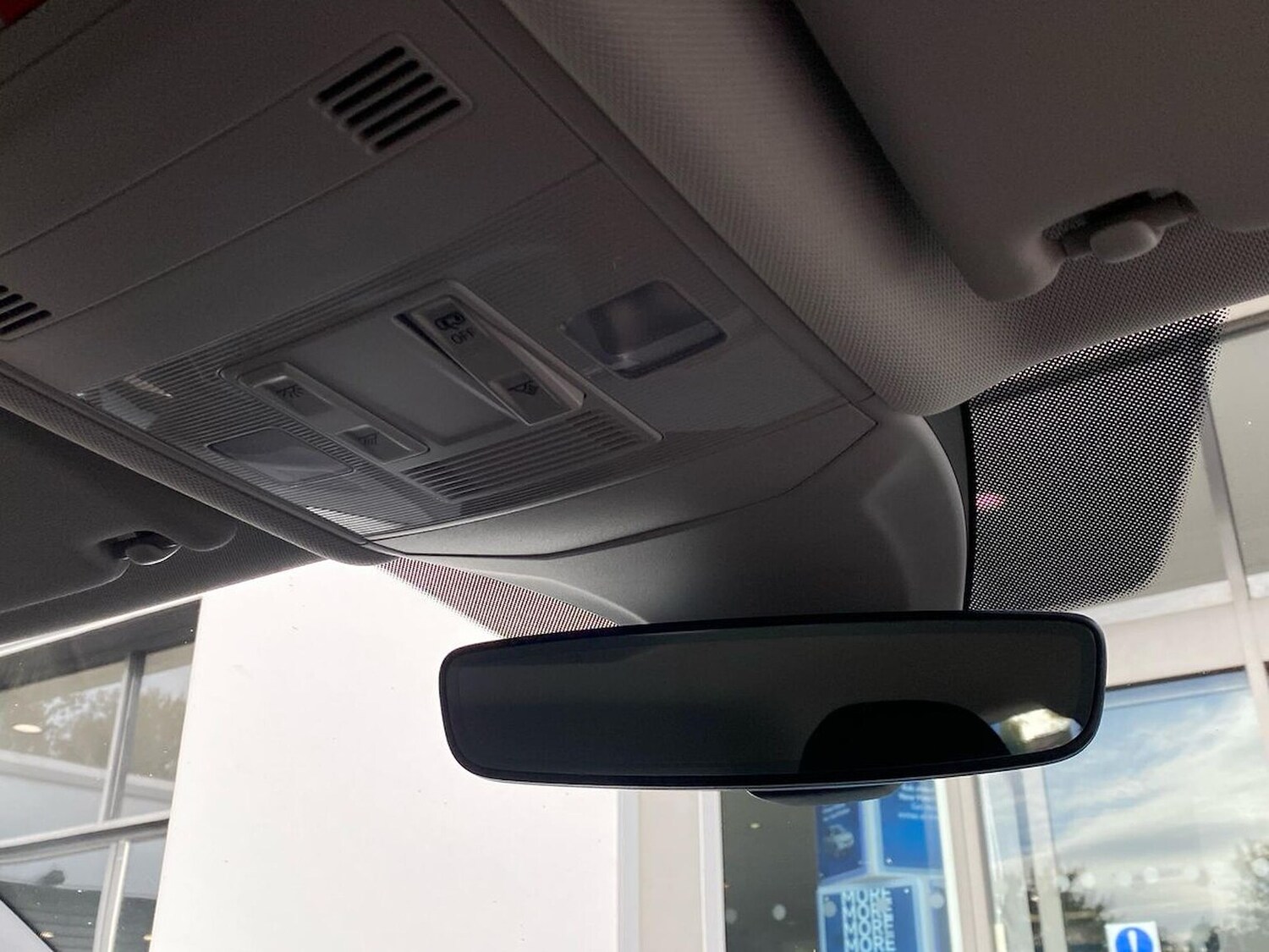 Used Volkswagen T-Cross 2025 for sale - 76231776: Photo 14