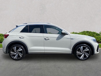 Used Volkswagen T-Roc 2023 for sale - 78380676: Photo