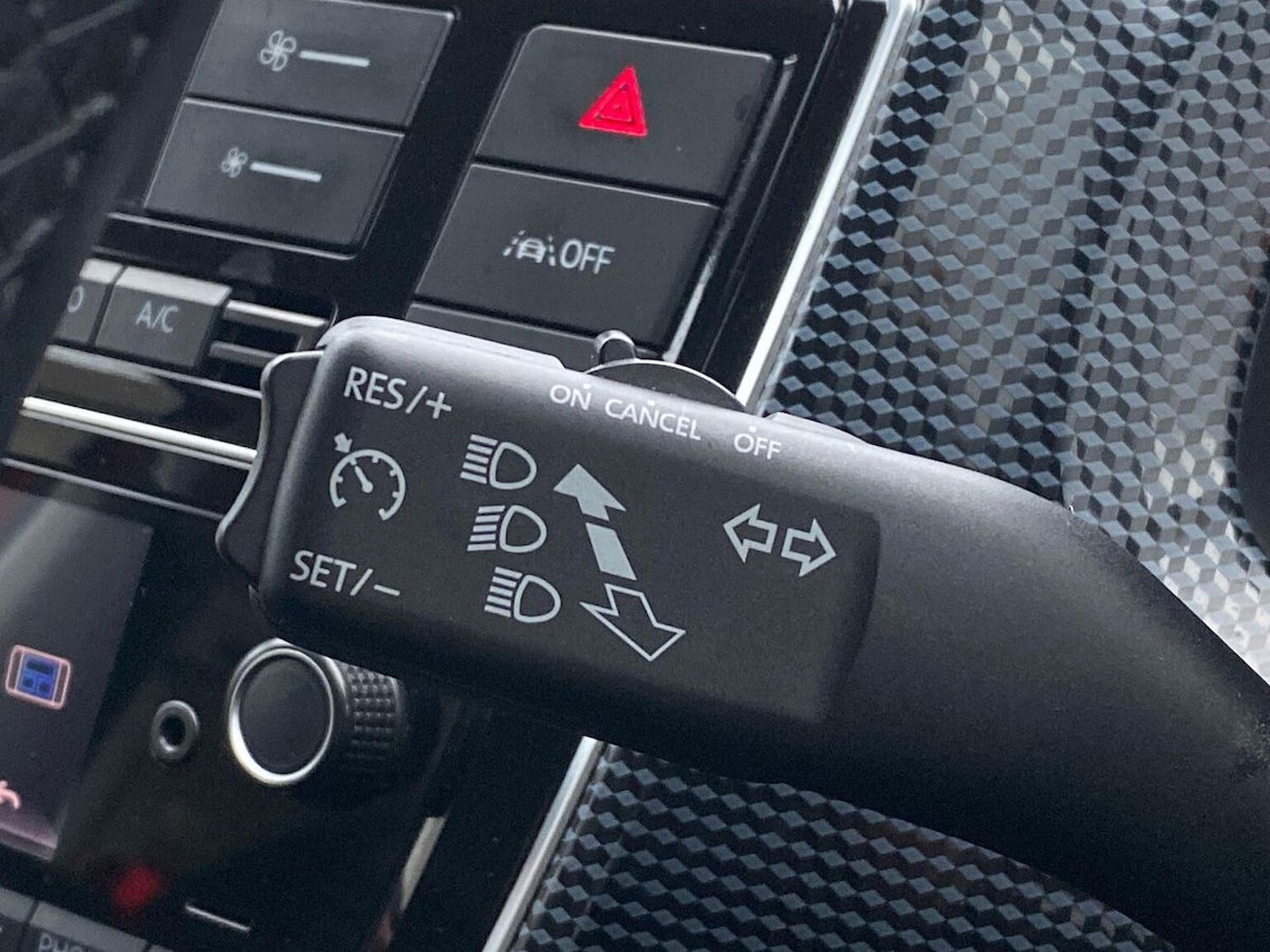 Used Volkswagen up! 2022 for sale - 77056768: Photo 27