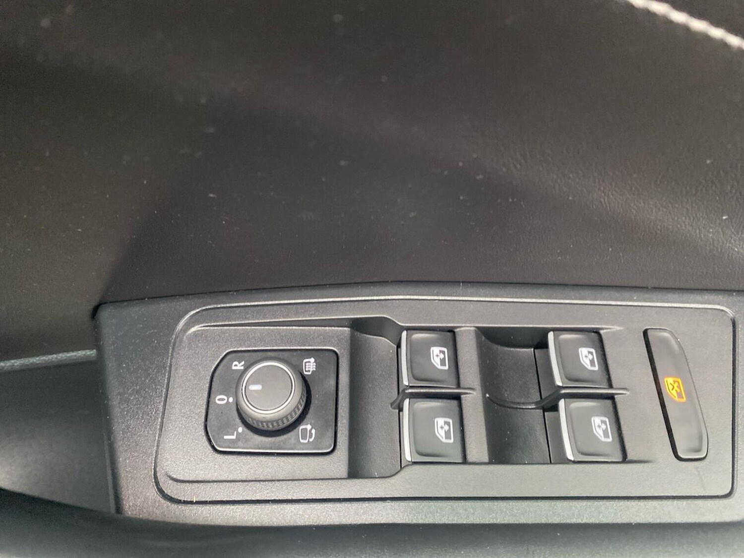 Used Volkswagen T-Roc 2022 for sale - 76293066: Photo 21