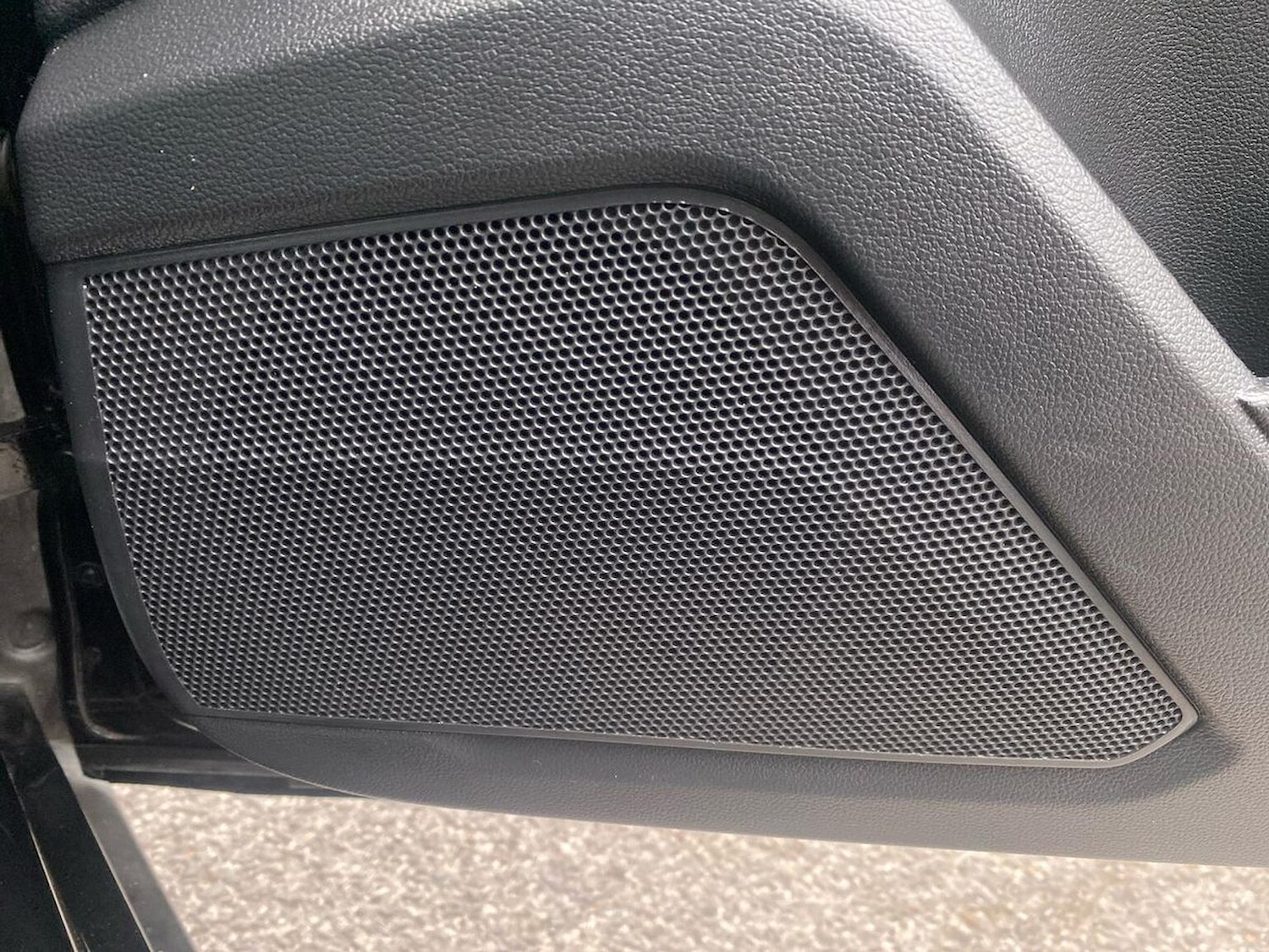 Used Volkswagen T-Roc 2022 for sale - 76293066: Photo 30
