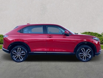 Used Honda HR-V 2023 for sale - 76040789: Photo 3
