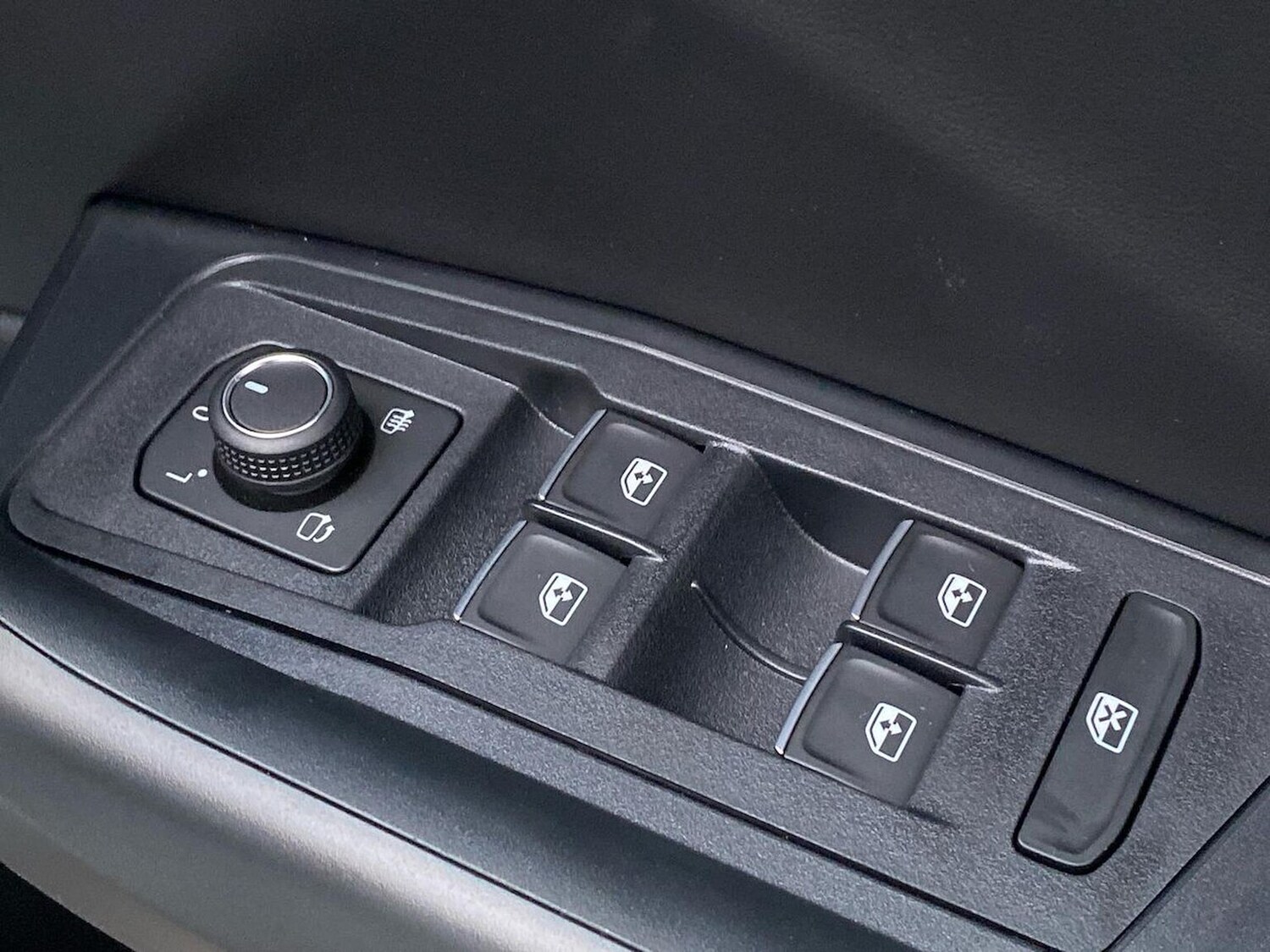 Used Volkswagen T-Roc 2025 for sale - 77487642: Photo 21