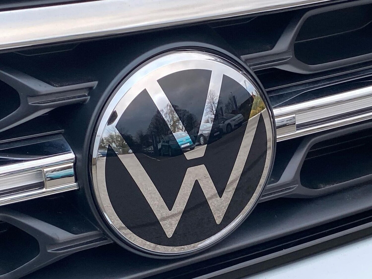 Used Volkswagen T-Roc 2025 for sale - 77487642: Photo 32