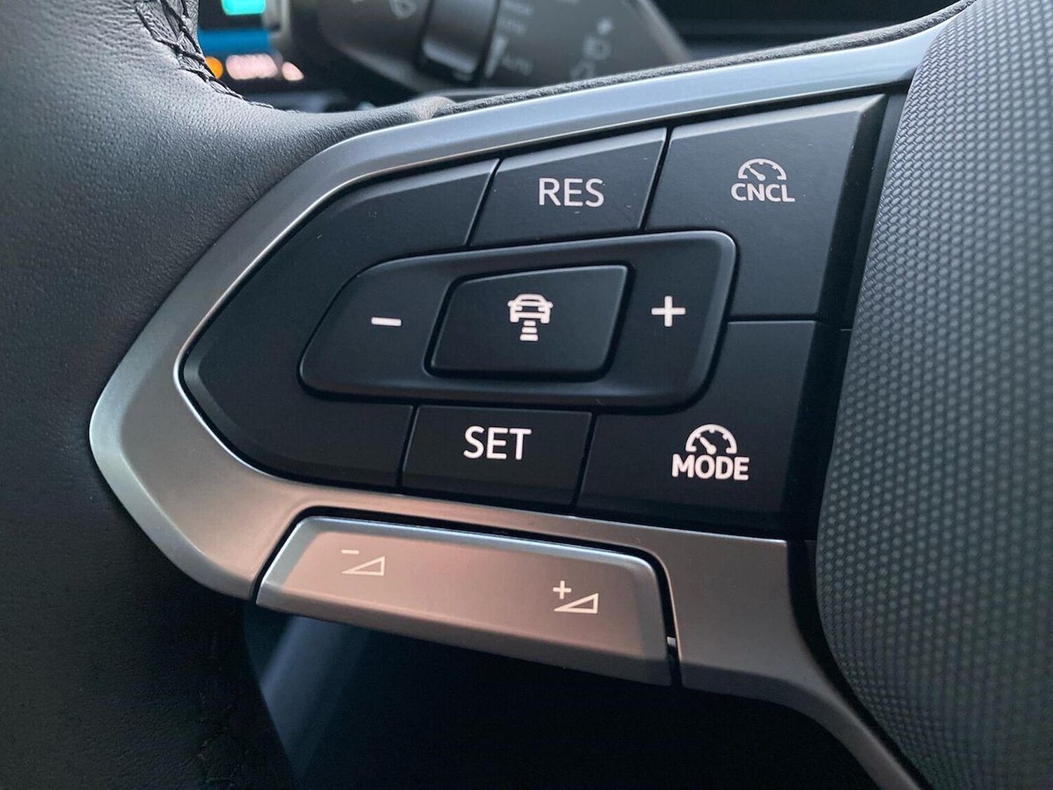 Used Volkswagen Tiguan 2025 for sale - 77528842: Photo 27