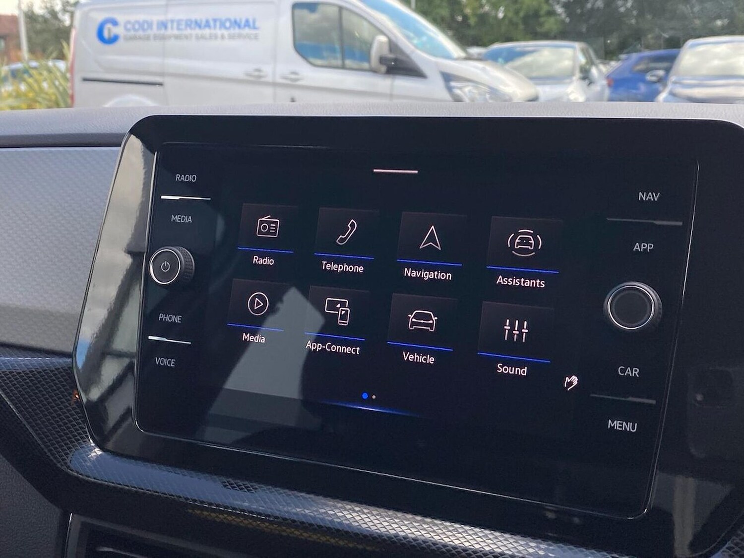 Used Volkswagen T-Cross 2025 for sale - 76040786: Photo 11