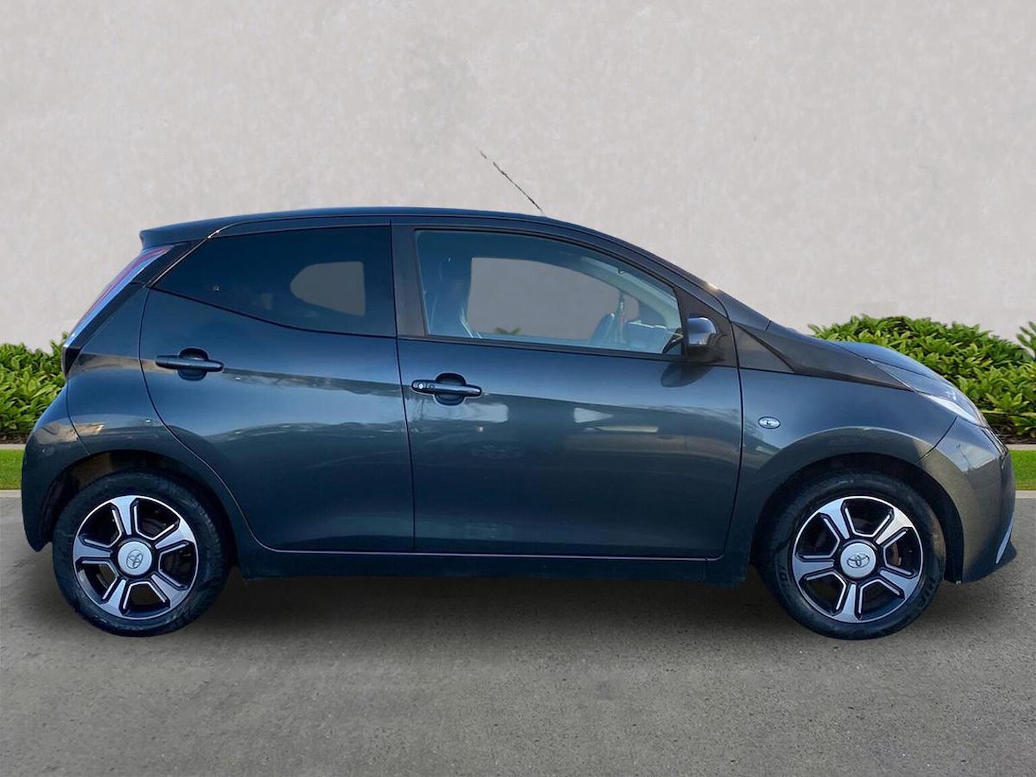 Used Toyota AYGO 2017 for sale - 77555323: Photo 3