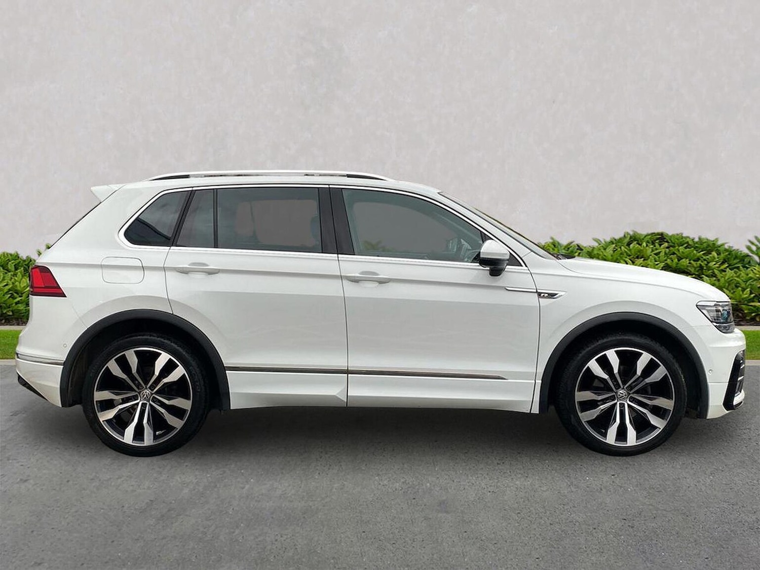 Used Volkswagen Tiguan 2019 for sale - 76430792: Photo 3