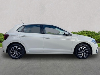 Used Volkswagen Polo 2023 for sale - 76437247: Photo