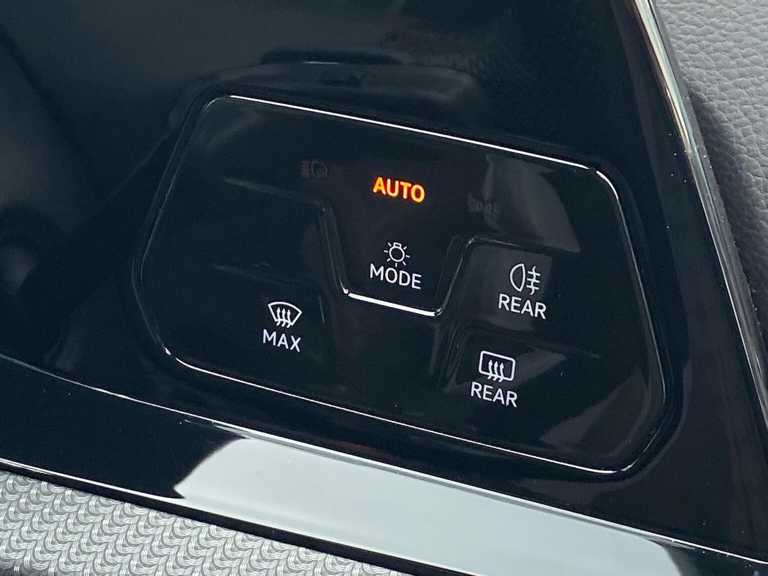 Used Volkswagen Golf 2021 for sale - 76663001: Photo 22