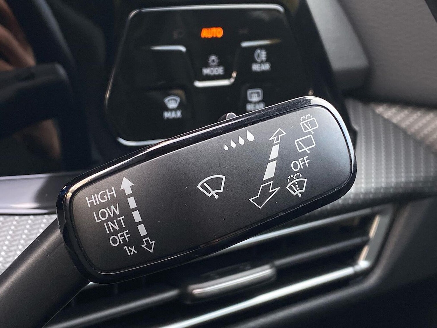 Used Volkswagen Golf 2021 for sale - 76663001: Photo 28