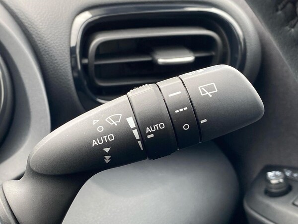 Used Mazda Mazda2 HYBRID 2023 for sale - 75497716: Photo 23