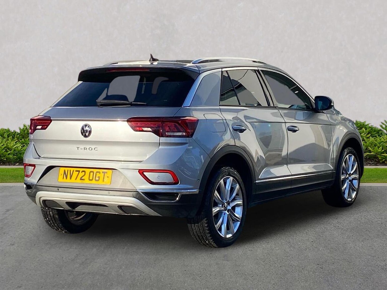 Used Volkswagen T-Roc 2023 for sale - 76681760: Photo 12