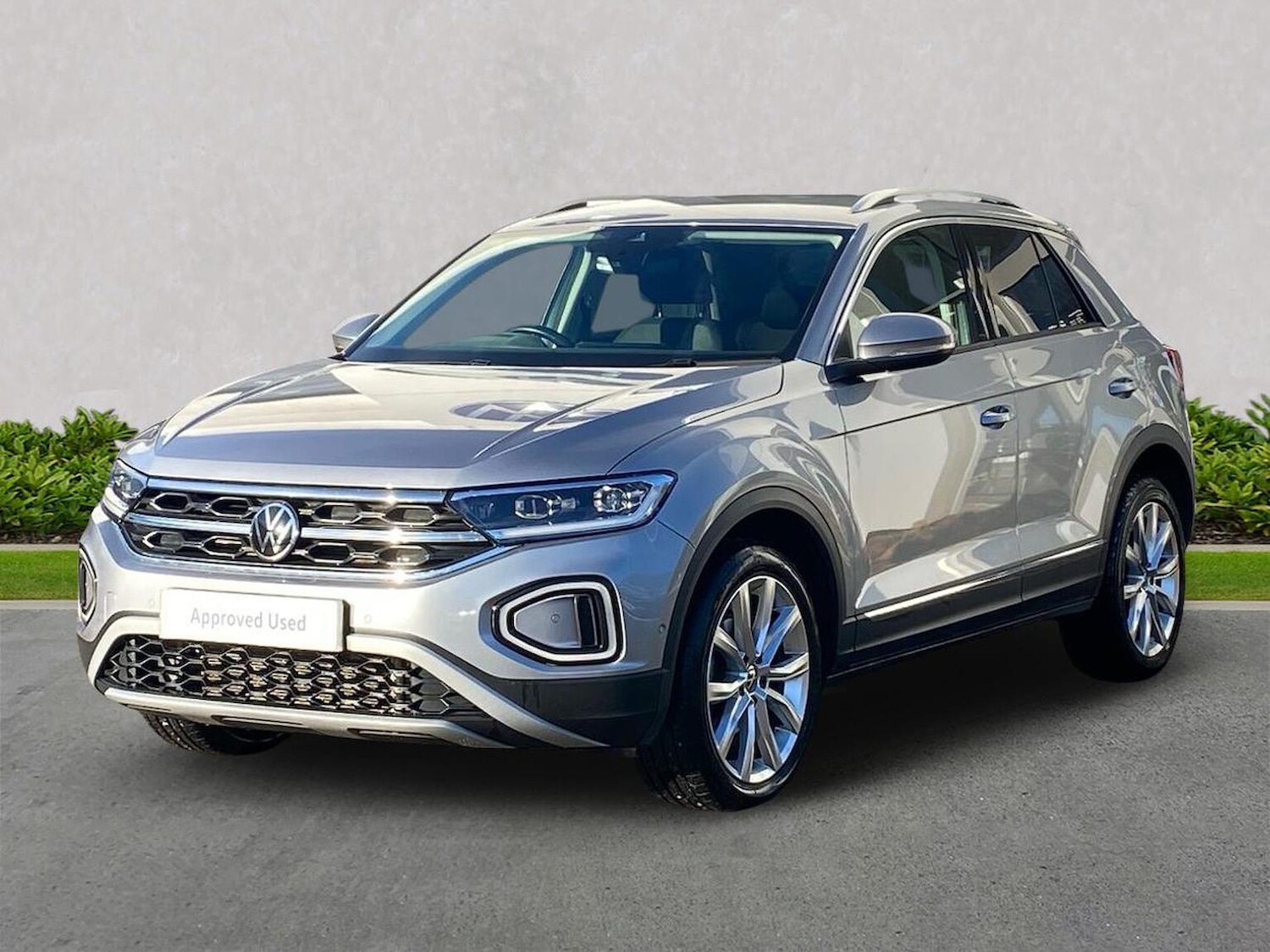 Used Volkswagen T-Roc 2023 for sale - 76681760: Photo 14
