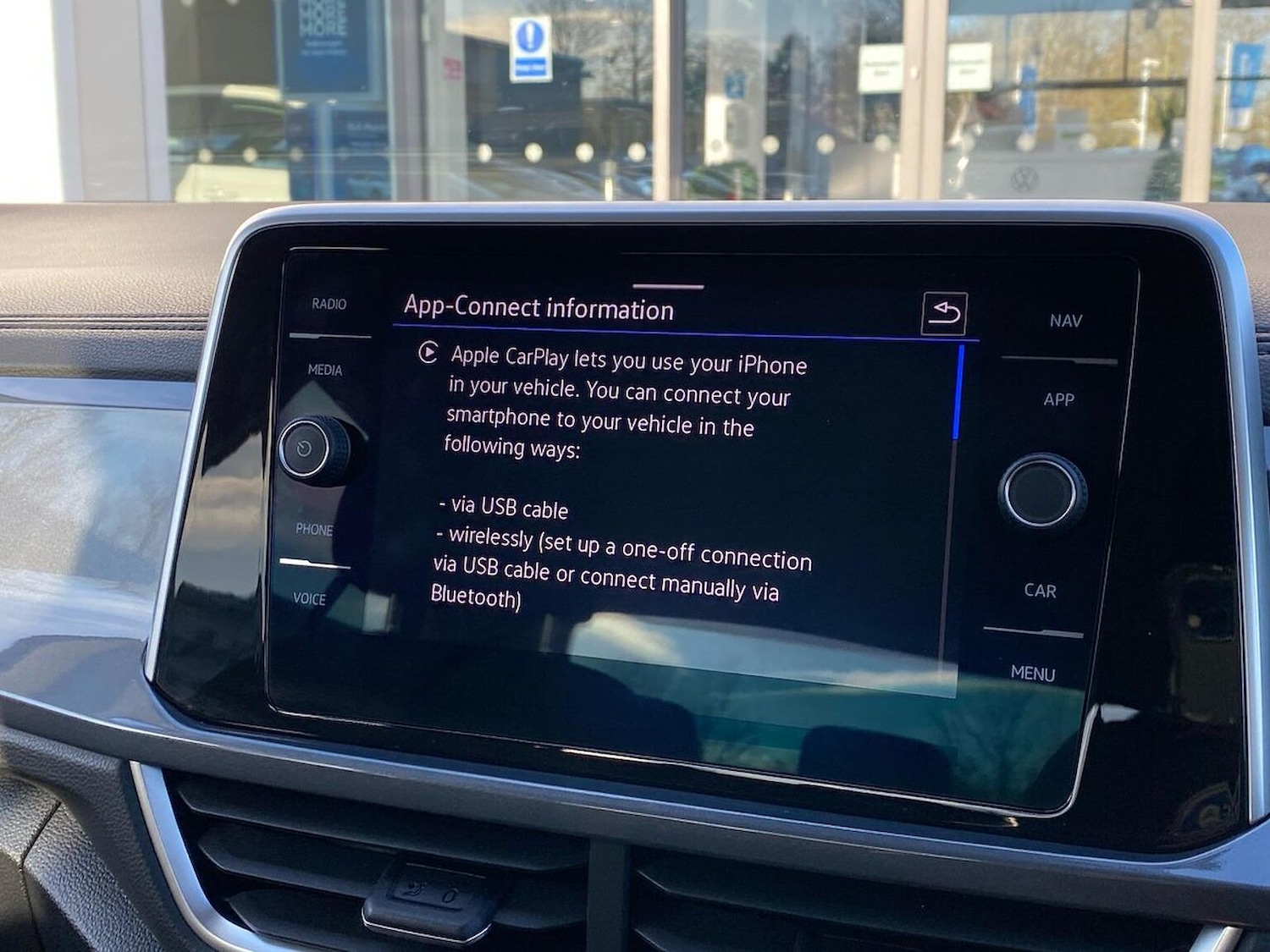 Used Volkswagen T-Roc 2023 for sale - 76681760: Photo 18