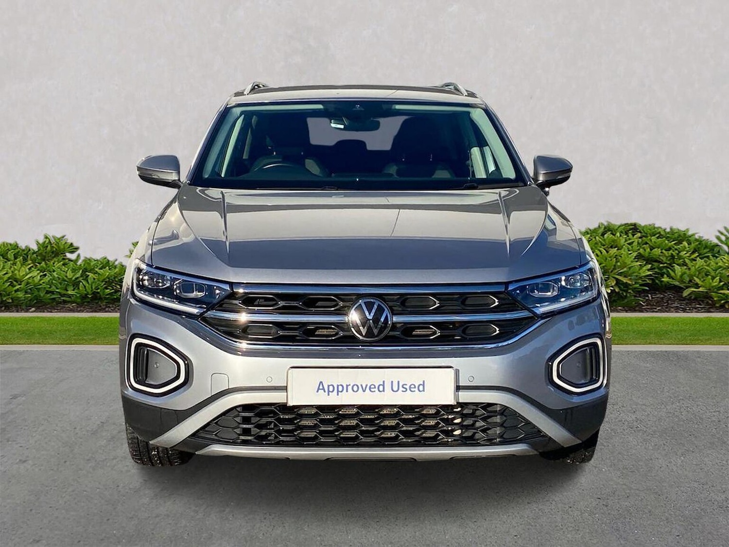 Used Volkswagen T-Roc 2023 for sale - 76681760: Photo 3