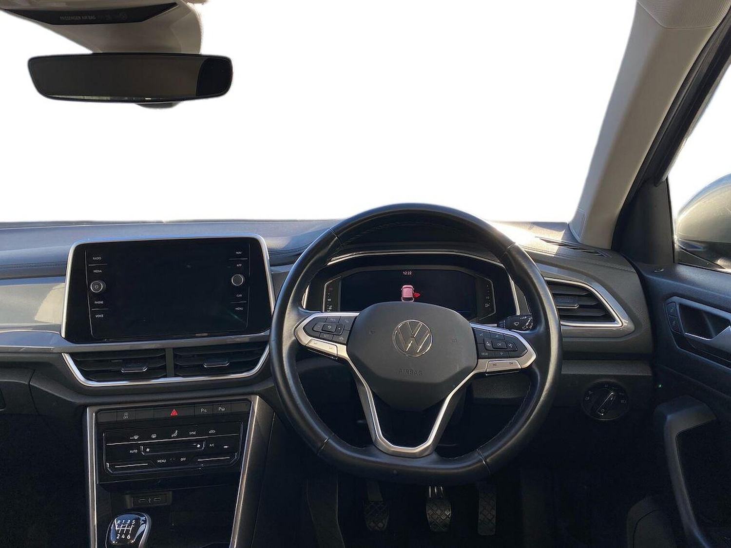 Used Volkswagen T-Roc 2023 for sale - 76681760: Photo 6