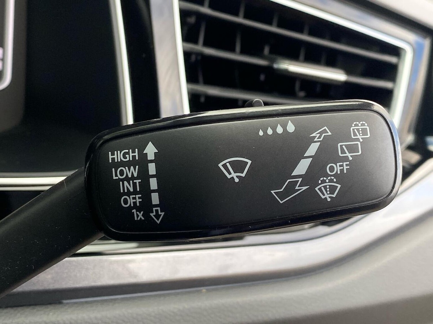 Used Volkswagen Taigo 2023 for sale - 76706437: Photo 27