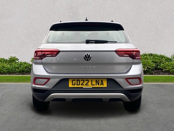 Used Volkswagen T-Roc 2022 for sale - 75956651: Photo
