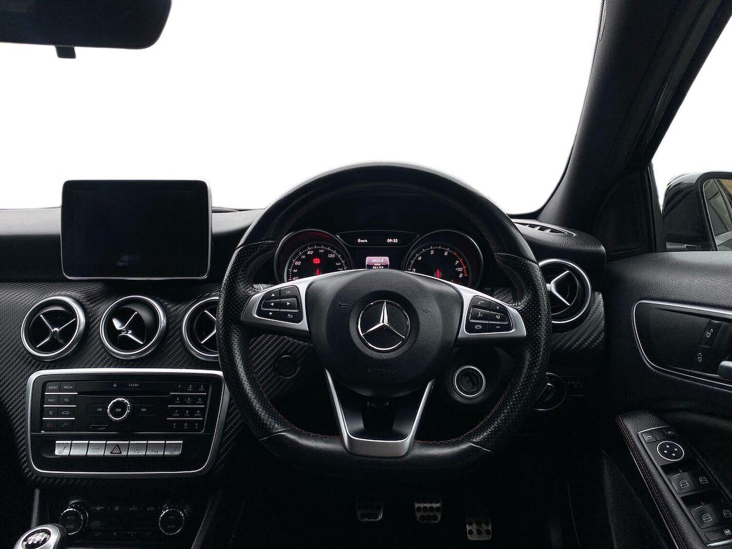 Used Mercedes-Benz A-Class 2016 for sale - 76299405: Photo 7