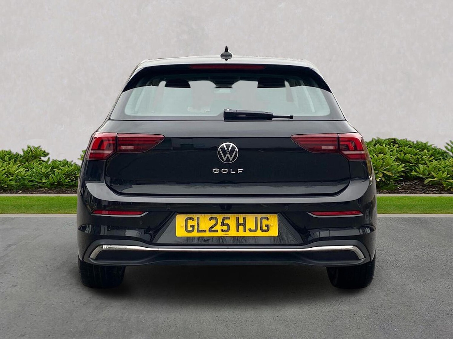 Used Volkswagen Golf 2025 for sale - 77980061: Photo 4