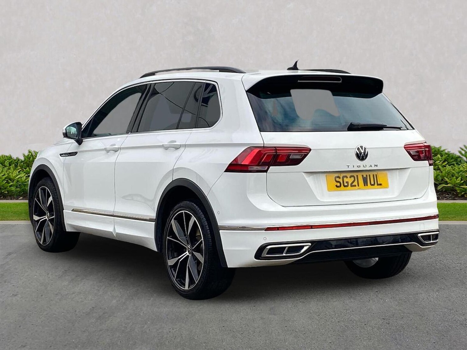 Used Volkswagen Tiguan 2021 for sale - 76628199: Photo 2